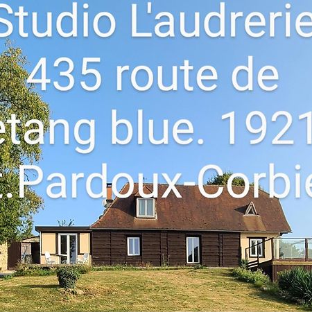 Studio L'Audrerie. Saint-Pardoux-Corbier 외부 사진